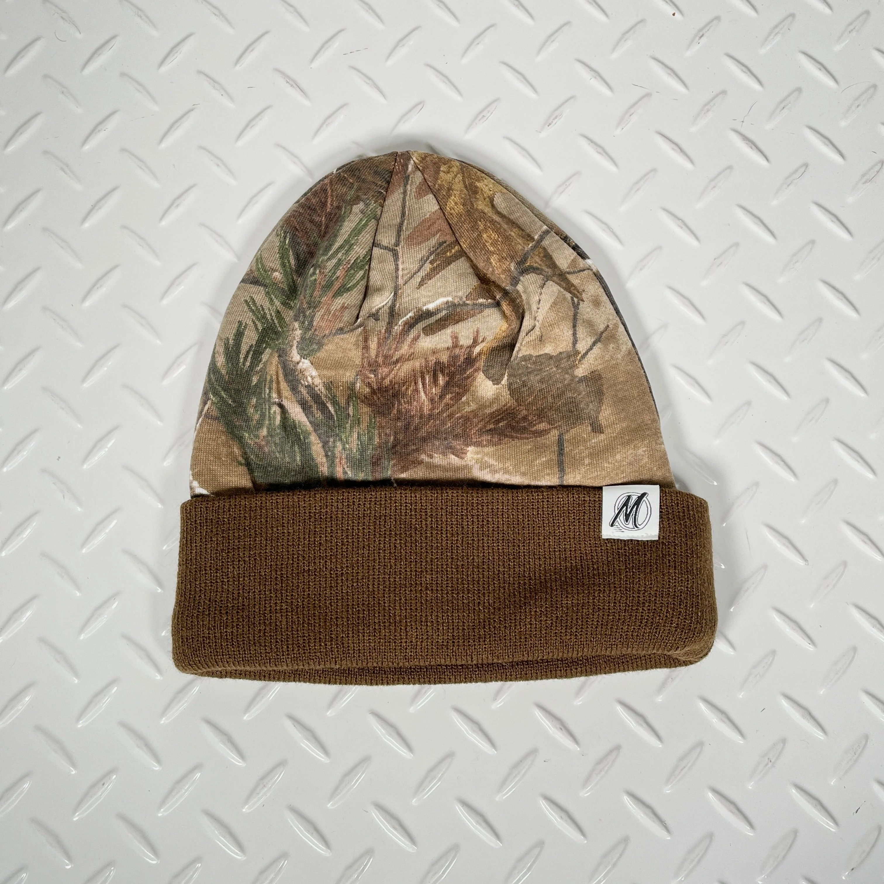 Meseroll Two-Tone M Label Beanie - Image 3